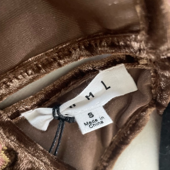 NWT Velvet Embroidered top - Picture 2 of 2